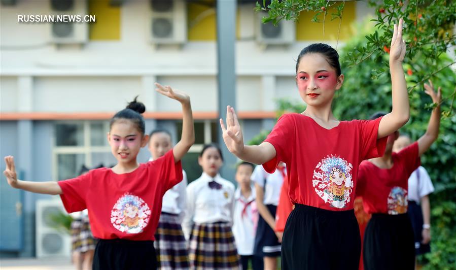 Музыкально-драматический фестиваль в школах г. Шицзячжуан 