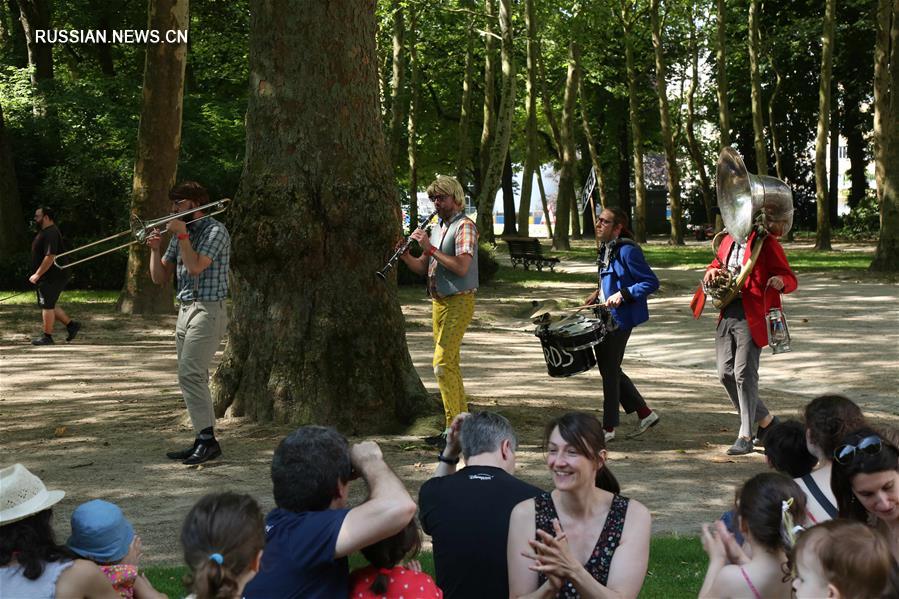 В Брюсселе завершился музыкальный фестиваль по случаю дня летнего солнцестояния