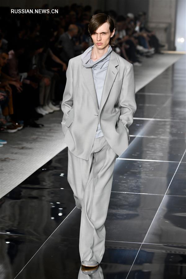 Неделя мужской моды в Париже: Dunhill выпустил новую коллекцию сезона весна-лето