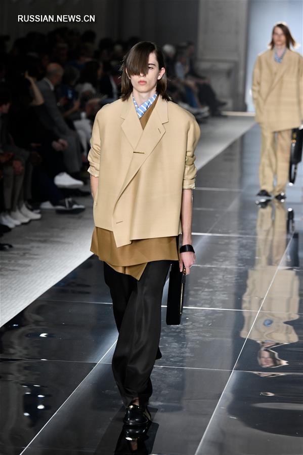 Неделя мужской моды в Париже: Dunhill выпустил новую коллекцию сезона весна-лето