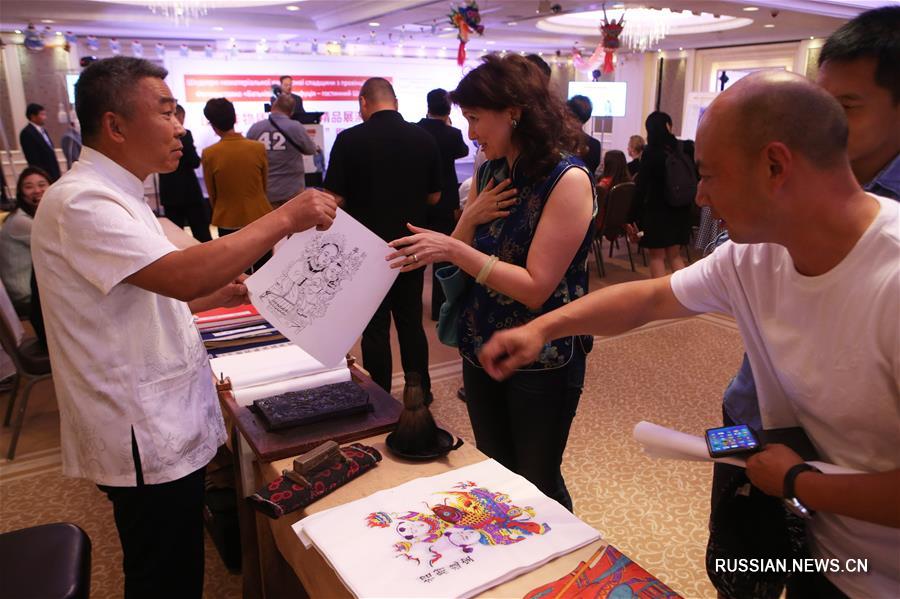 Выставка китайских мастеров из провинции Шаньдун проходит в Киеве