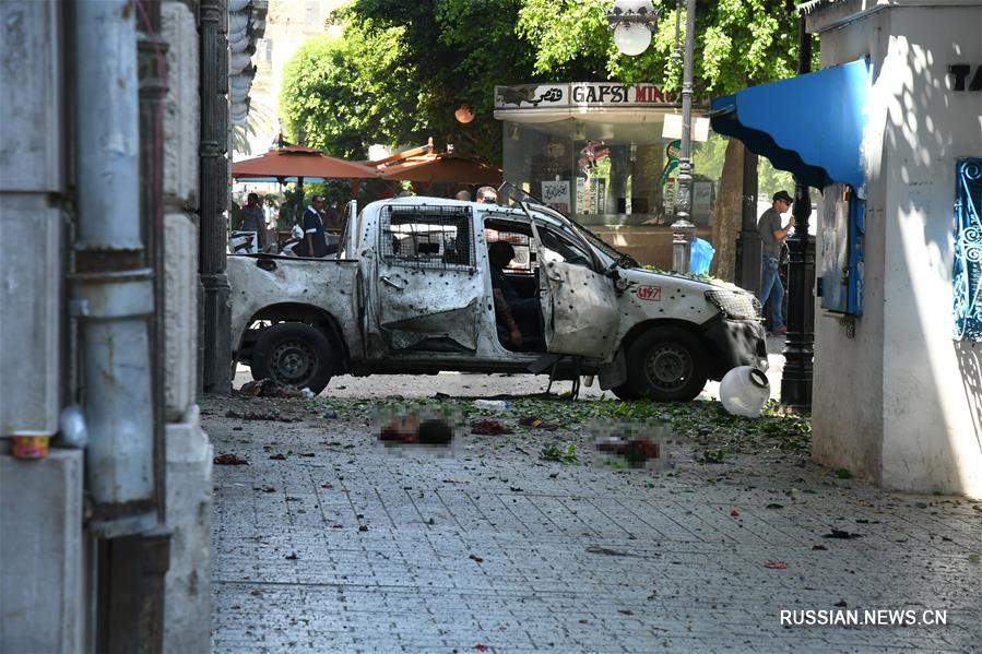 3 человека погибли, еще 9 пострадали в результате двух взрывов в столице Туниса