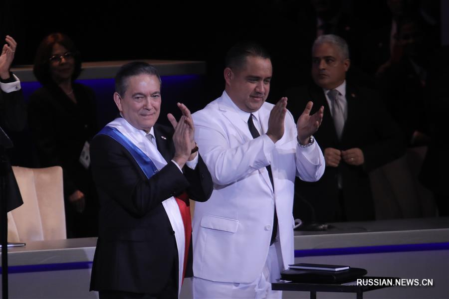 （国际）（1）巴拿马新总统宣誓就职