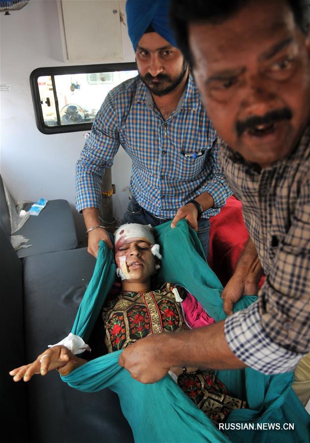 33 человека погибли в ДТП в контролируемой Индией части Кашмира