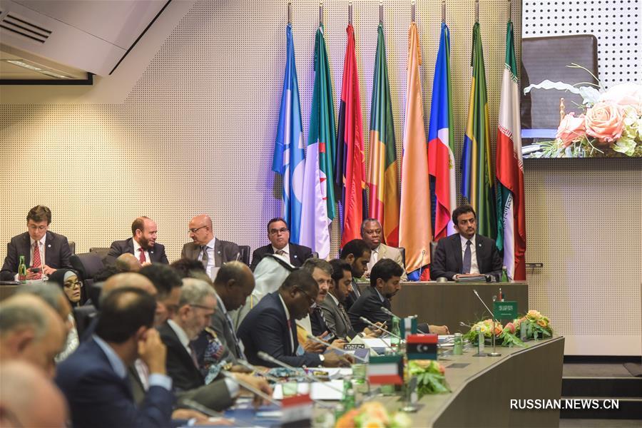 ОПЕК решила продлить соглашение по сокращению добычи нефти