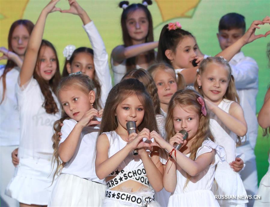 Ксения Галецкая из Беларуси победила в XVII Международном детском конкурсе "Витебск-2019"  