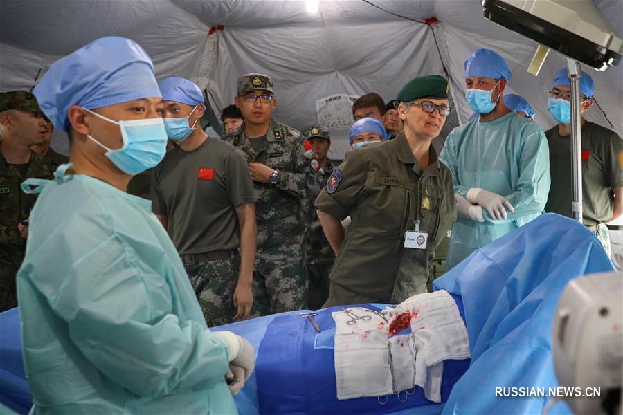 Офицеры из ряда стран наблюдали за китайско-германскими совместными военно-медицинскими учениями