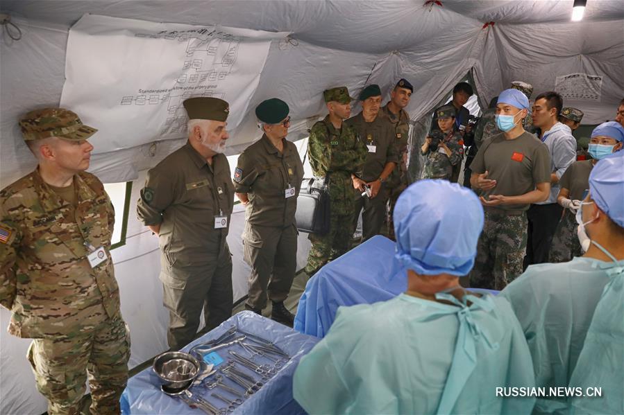 Офицеры из ряда стран наблюдали за китайско-германскими совместными военно-медицинскими учениями