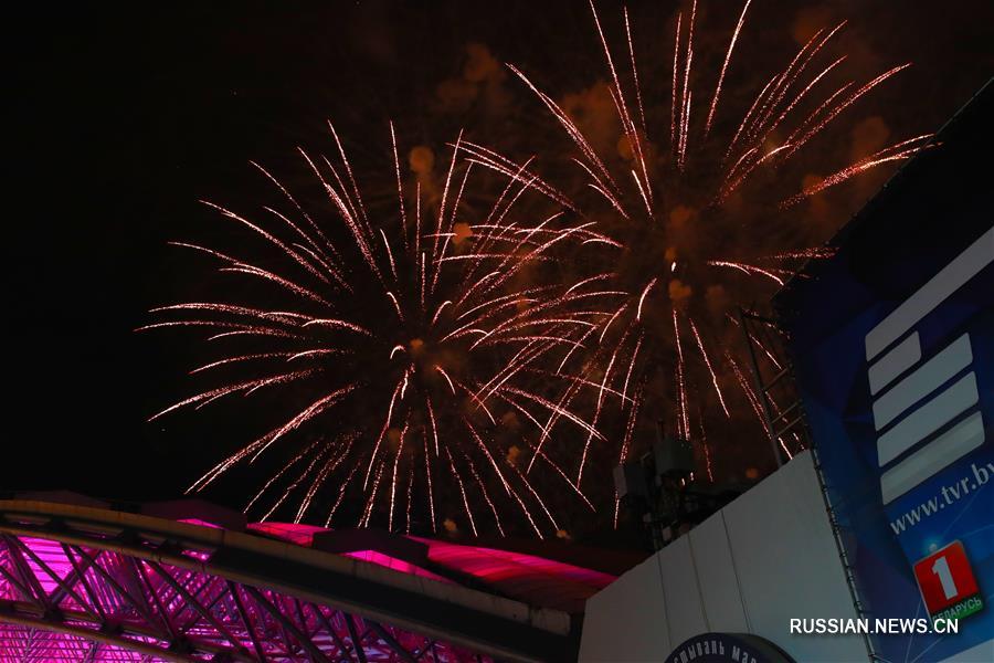 В Беларуси торжественно открылся XXVIII Международный фестиваль искусств "Славянский базар в Витебске"