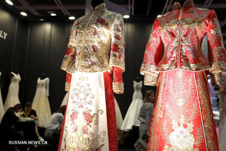 В Сянгане открылась выставка свадебного сервиса и свадебных платьев