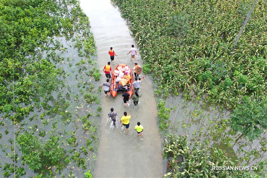 В результате проливных дождей в Гуанси-Чжуанском автономном районе пострадали более 360 тыс человек 
