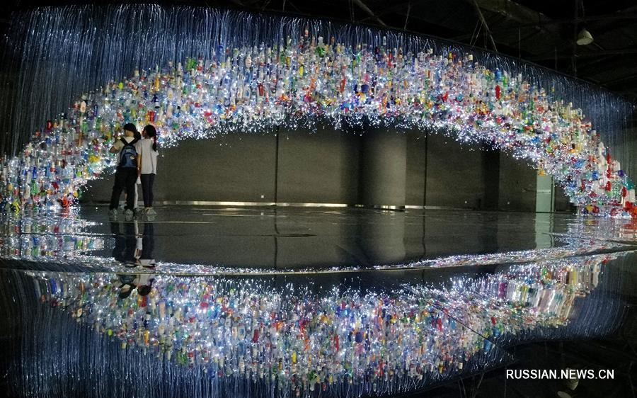 Художественная инсталляция в Шанхайском музее науки и техники пробуждает у посетителей экологическое сознание 