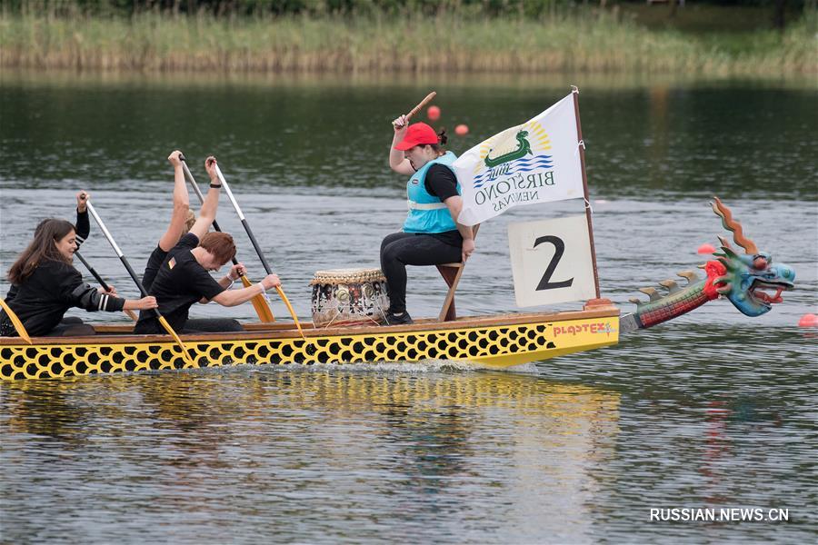 В Литве открылся международный фестиваль драконьих лодок в рамках "Пояса и пути"