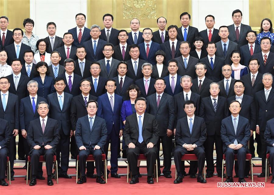 Си Цзиньпин встретился с дипломатическими представителями Китая в зарубежных государствах