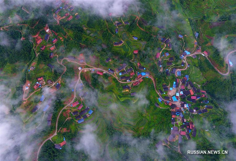 Зеленый Китай -- Пьянящая красота горных склонов в Гуанси