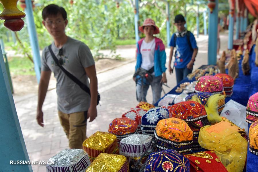 В синьцзянском Турфане наступил пик туристического сезона