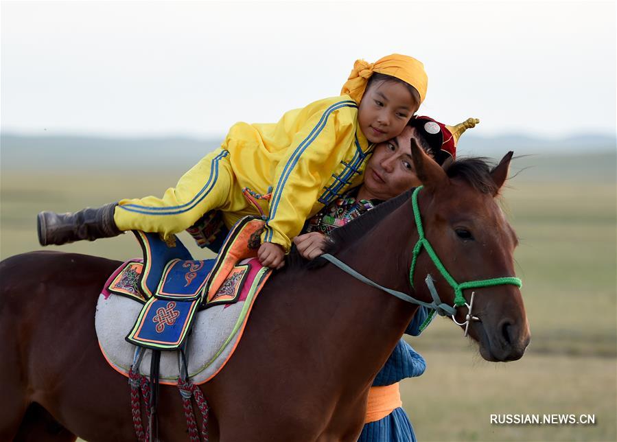 Маленькая наездница из монгольских степей