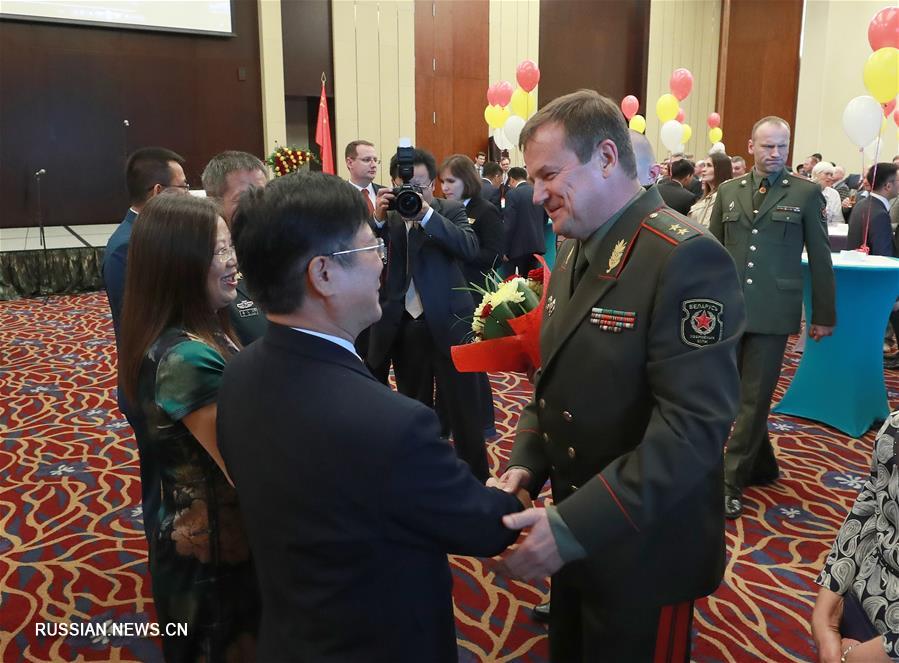 Посольство КНР в Беларуси устроило торжественный прием по случаю 92-й годовщины образования НОАК