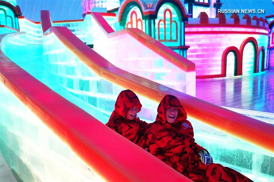 Снежно-ледовый парк развлечений в г. Харбин