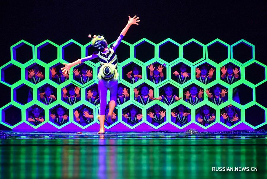 В Гуанчжоу открылся Всекитайский смотр искусства танца среди детей