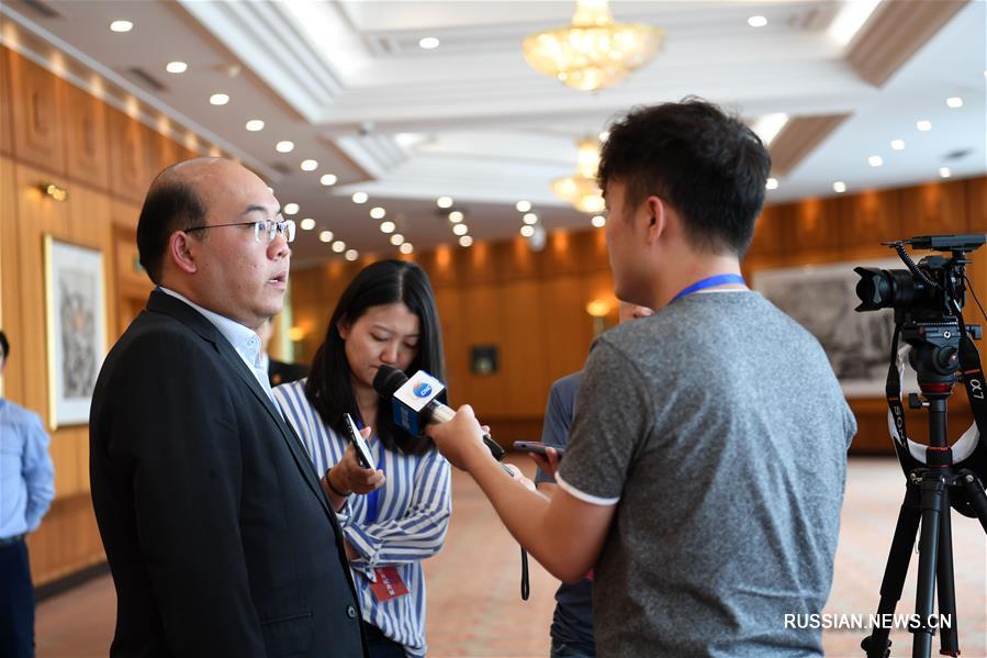 Общественность Сянгана должна сплотиться и заявить о себе во весь голос, чтобы поскорее покончить с насилием и хаосом