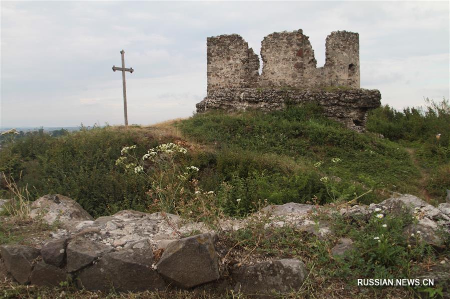 Замок Канков -- один из старейших исторических памятников на территории Украины