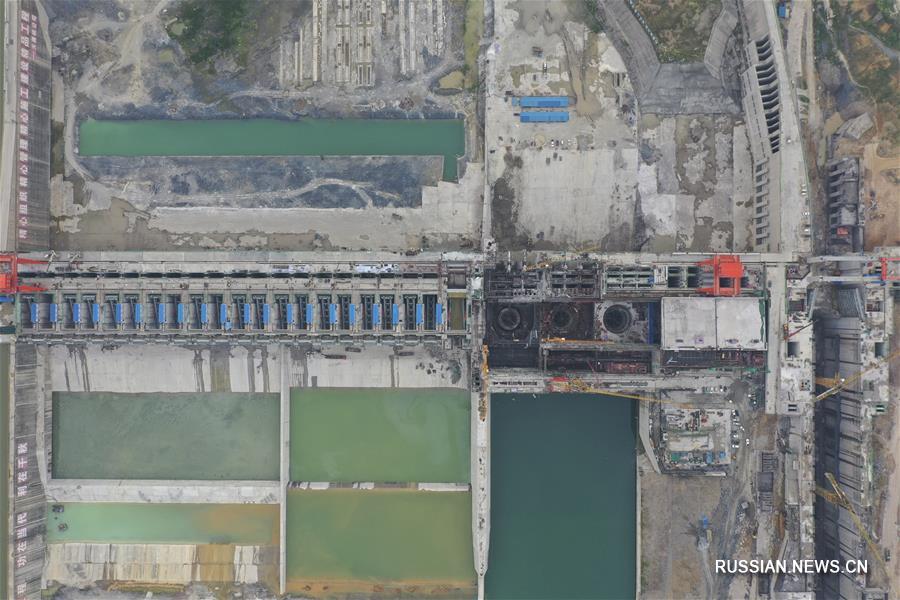 Строительство гидроузла "Датэнся" в Гуанси идет полным ходом