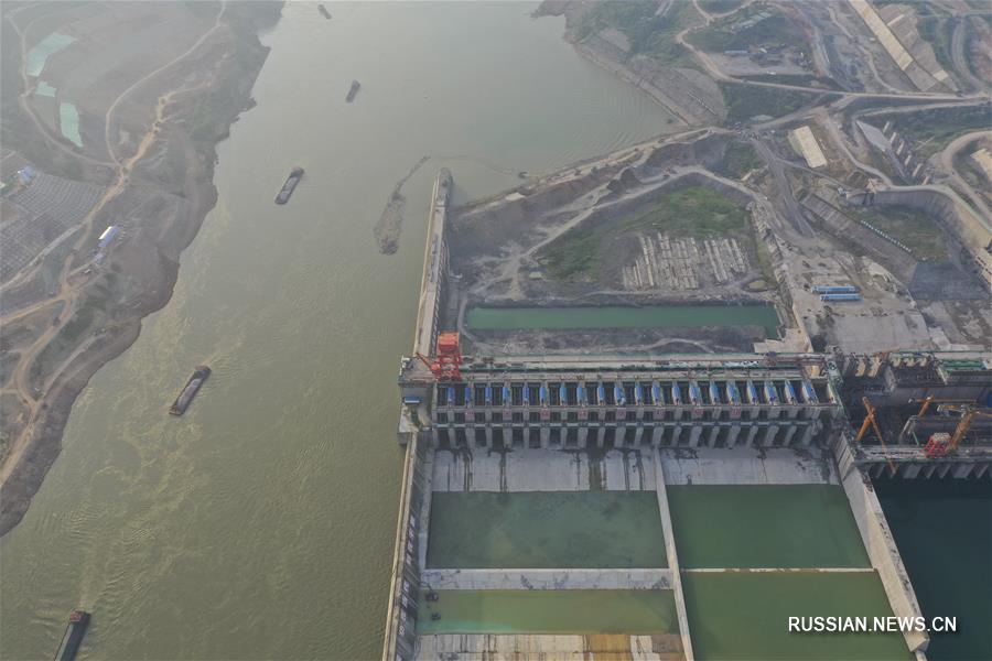 Строительство гидроузла "Датэнся" в Гуанси идет полным ходом