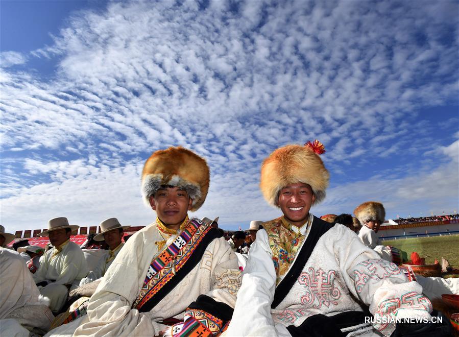 Традиционные головные уборы уезда Амдо в Тибетском АР