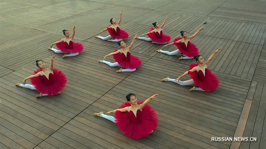 Летние каникулы маленьких балерин в Гуанси