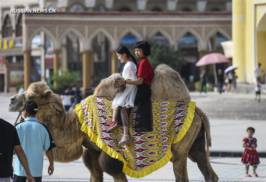 Кашгар посещает множество туристов