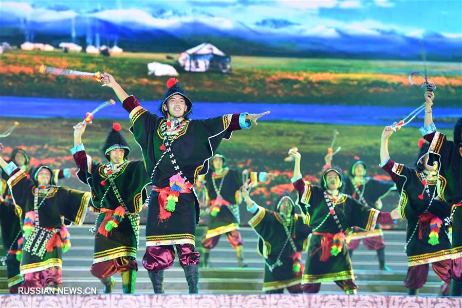 Культурный фестиваль реки Ялунцзян открылся в Тибетском АР