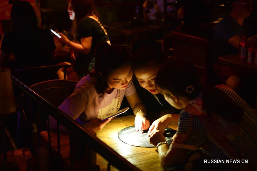 В Чунцине бурно развивается "ночная экономика"
