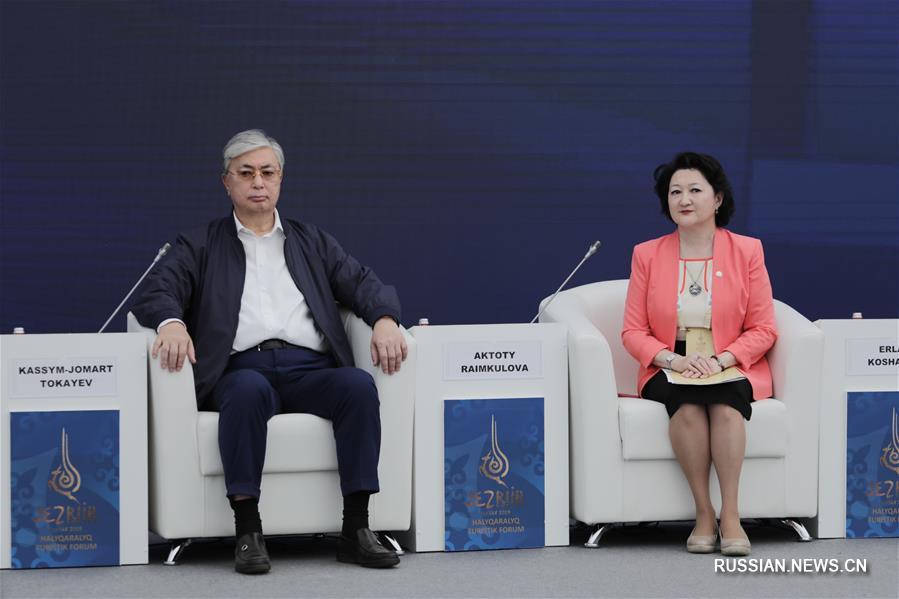 Президент Казахстана посетил II международный фестиваль этнической музыки Jezkik