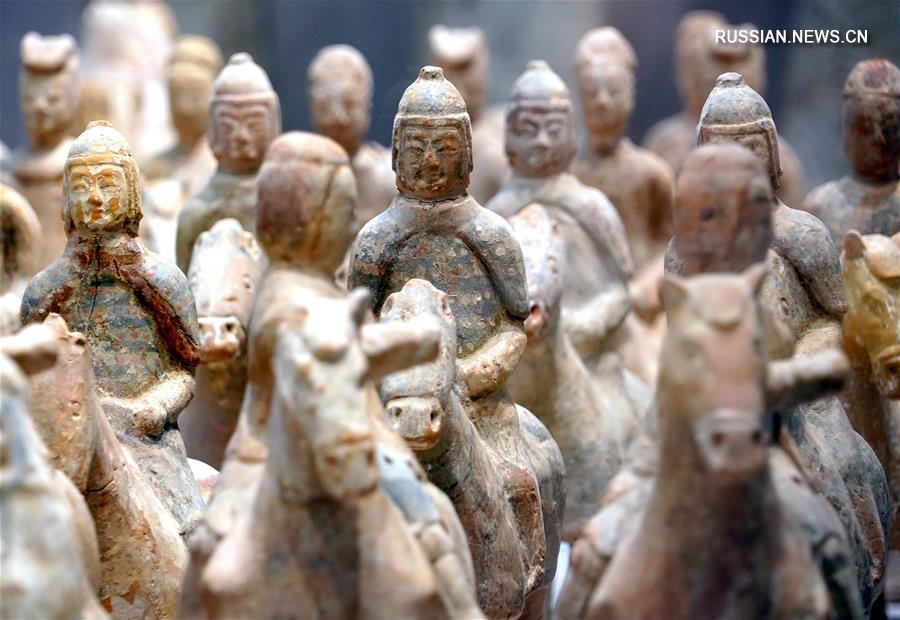 В Музее Чжэнчжоу открылась выставка археологических находок на территории пров. Хэнань за 70 лет с момента основания КНР