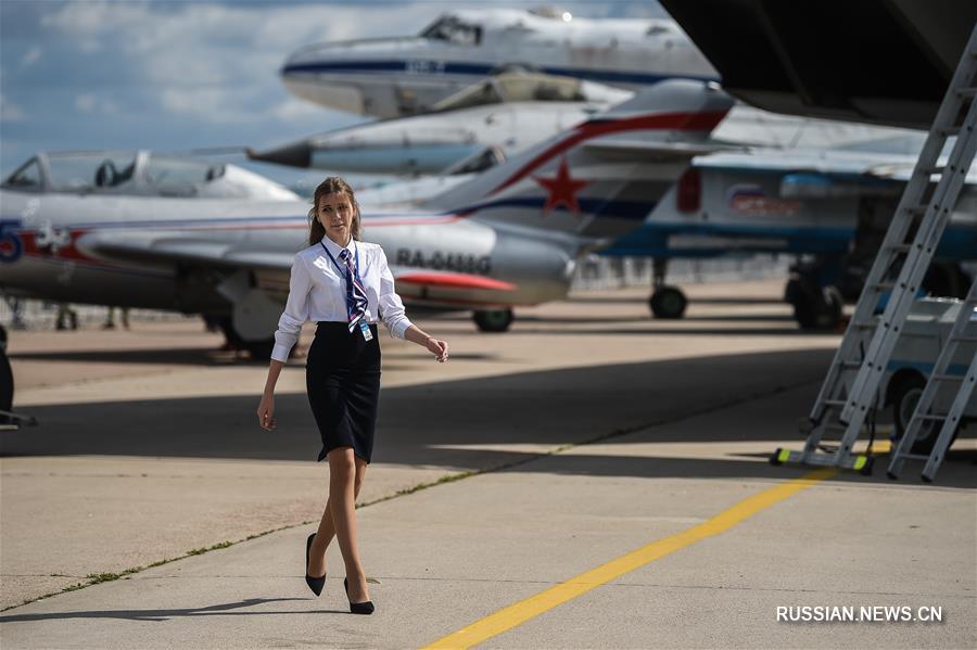 В Москве прошло авиашоу в рамках Авиасалона МАКС-2019
