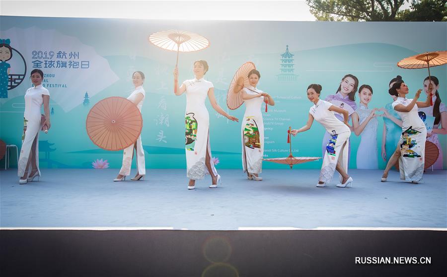 Берег реки Дунай "облачился в китайское ципао"  