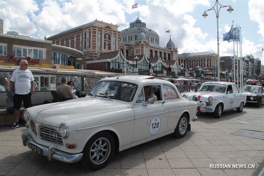 （国际）（4）老爷车集体亮相荷兰海牙