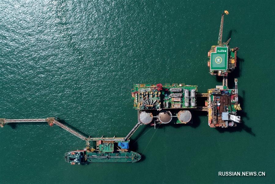 Нефтедобывающая платформа в Бохайском заливе