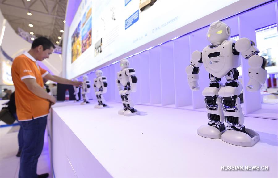 Чудеса прогресса на научно-технической выставке в провинции Сычуань