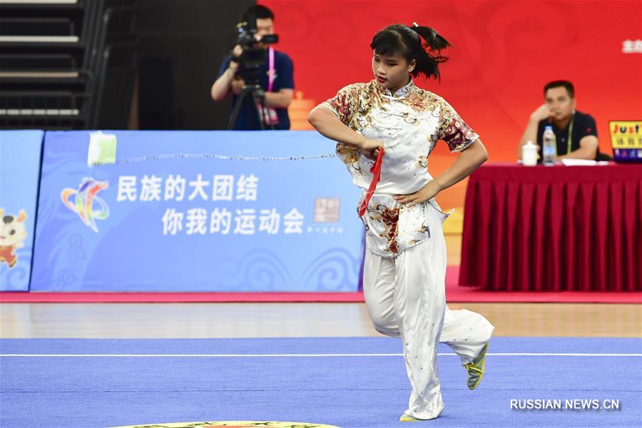 Всекитайские игры по традиционным видам спорта национальных меньшинств -- Состязания по ушу с гибким оружием среди женщин