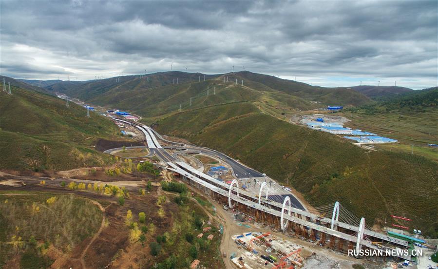 Строительство развязки Тайцзычэн на скоростном шоссе Яньцин -- Чунли идет по плану