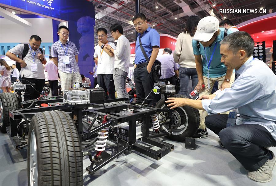 В Шанхае открылась 21-я Китайская международная промышленная ярмарка