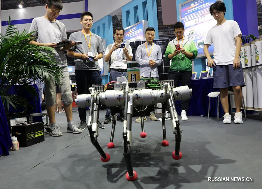 Оригинальные разработки китайских вузов на 21-й Китайской международной промышленной выставке