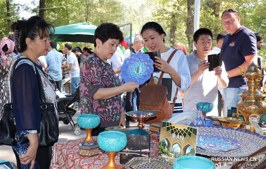 В Ташкенте прошел фестиваль культурных традиций и национальных блюд народов мира