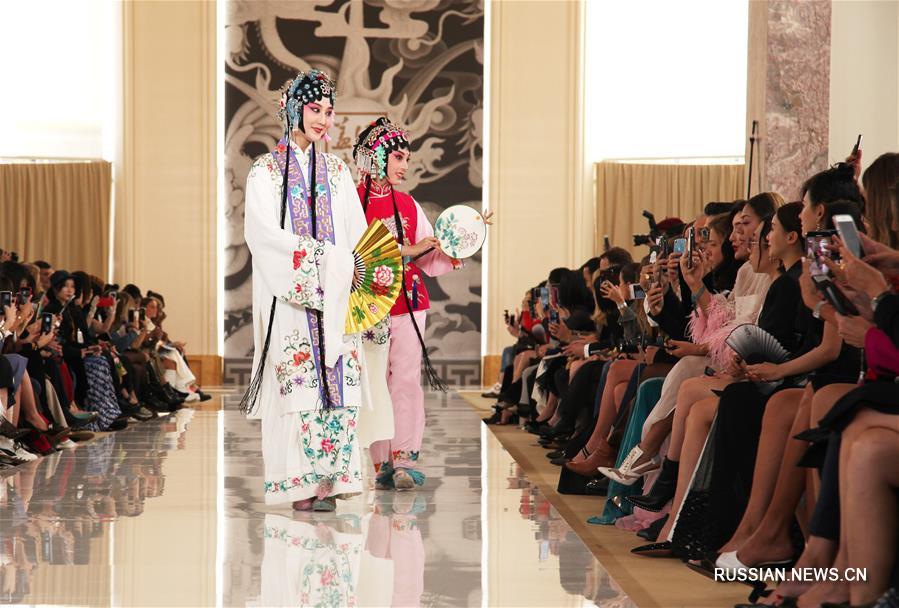 В Париже состоялся показ китайской высокой моды
