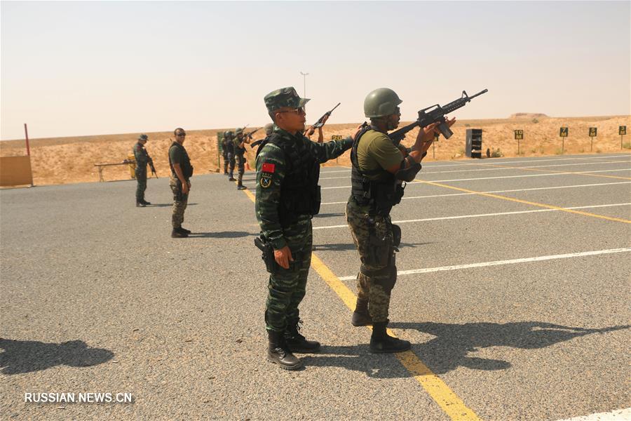 Военнослужащие вооруженной полиции Китая провели курс подготовки бойцов Национальной гвардии Кувейта