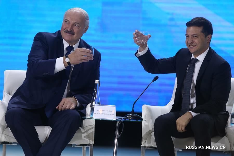 В. Зеленский и А. Лукашенко обсудили перспективы развития украино-белорусских отношений