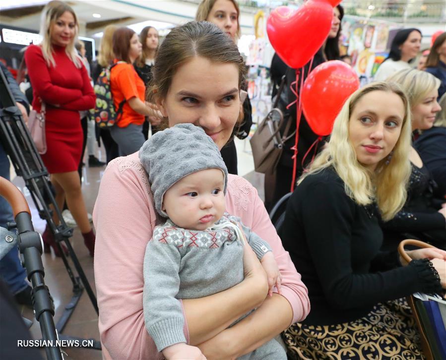 В Беларуси проходит Неделя матери