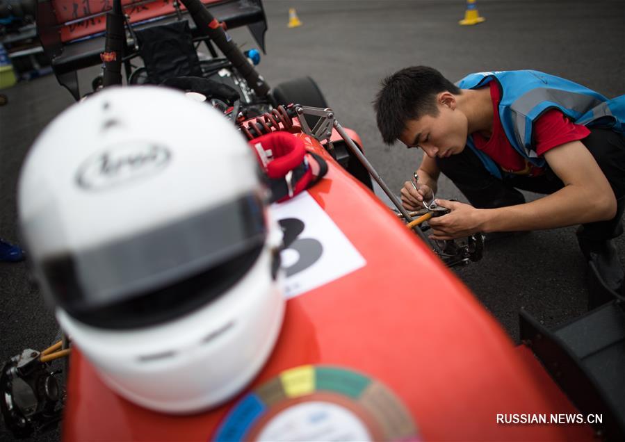Автоспорт -- Китайские студенческие соревнования формульных автомобилей 2019